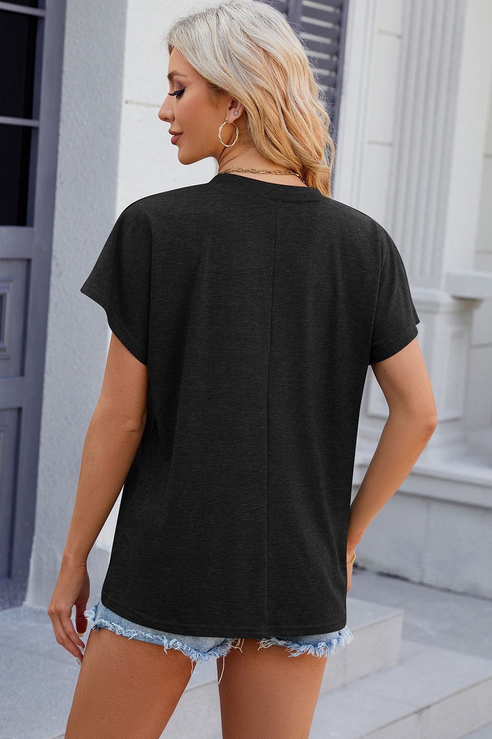 V-Neck Short Sleeve T-Shirt - Siennasass