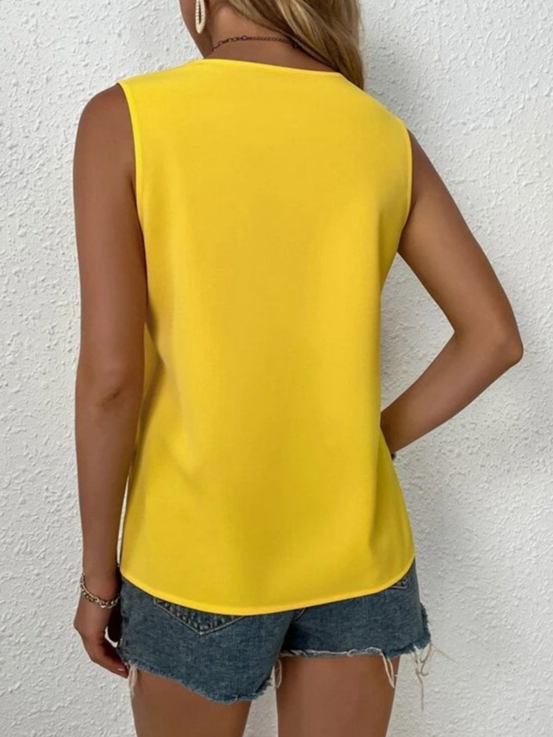 Full Size Lace Detail V-Neck Tank - Siennasass