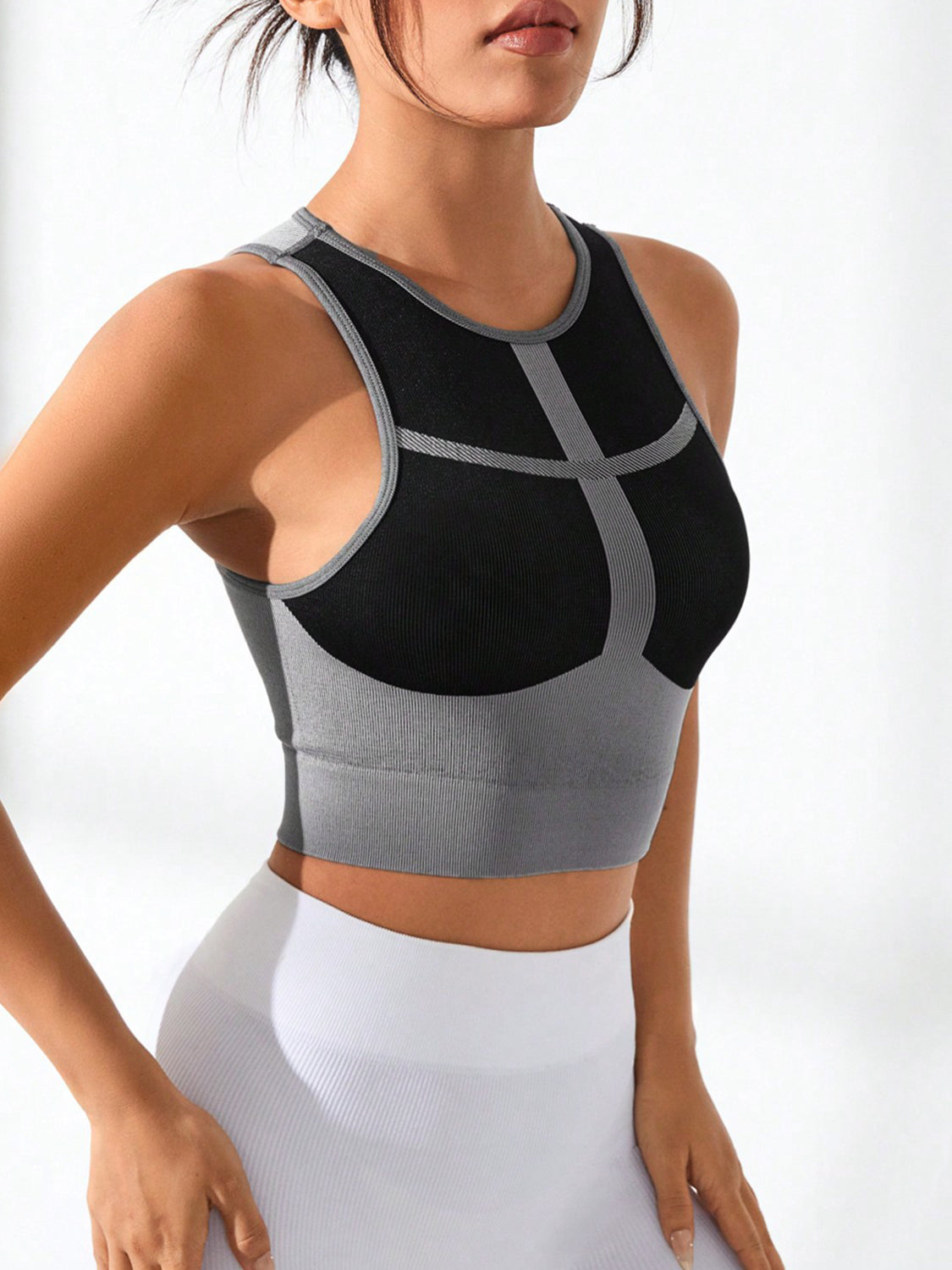 Color Block Round Neck Active Tank - Siennasass
