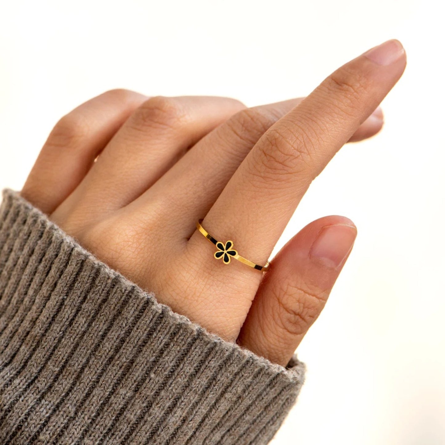 925 Sterling Silver Enamel Flower Ring - Siennasass