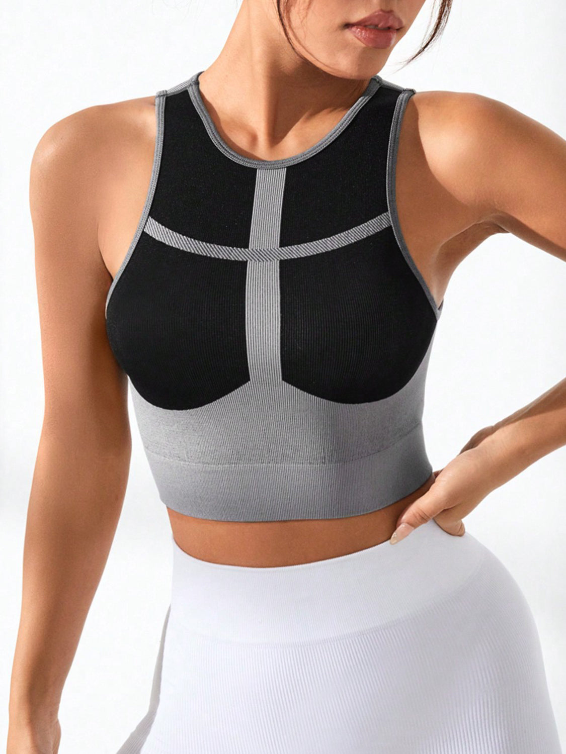 Color Block Round Neck Active Tank - Siennasass
