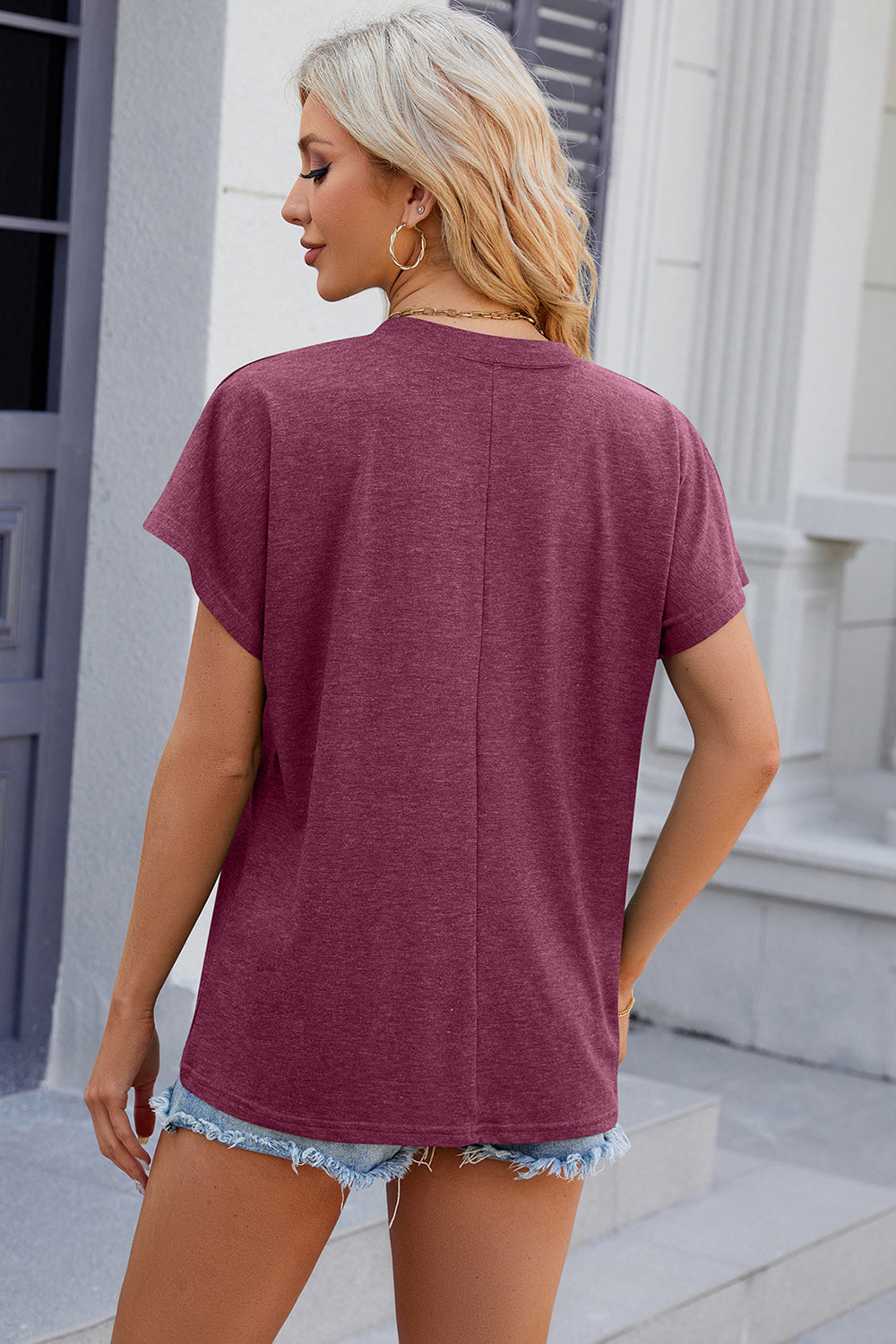 V-Neck Short Sleeve T-Shirt - Siennasass