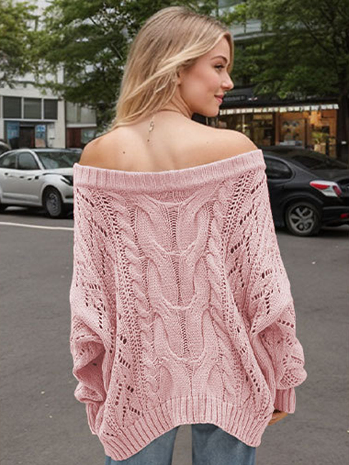 Off-Shoulder-Pullover mit Zopfmuster und Lochmuster