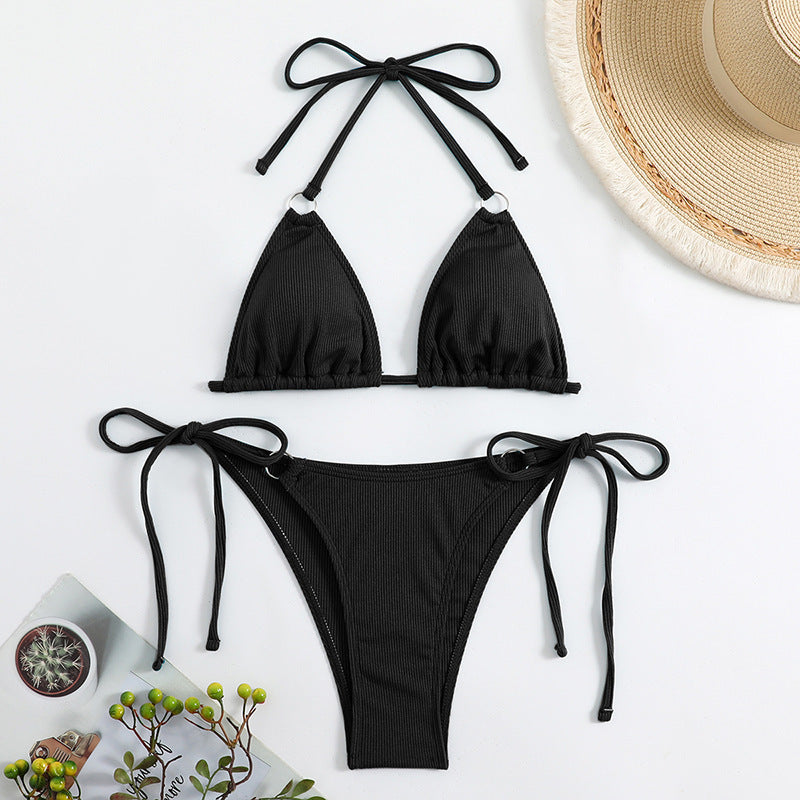 Schlichtes Bikini-Set mit Bindeband am Hals