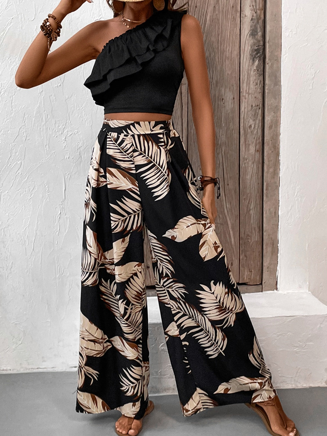 Ruffled Sleeveless Top and Printed Pants Set - Siennasass