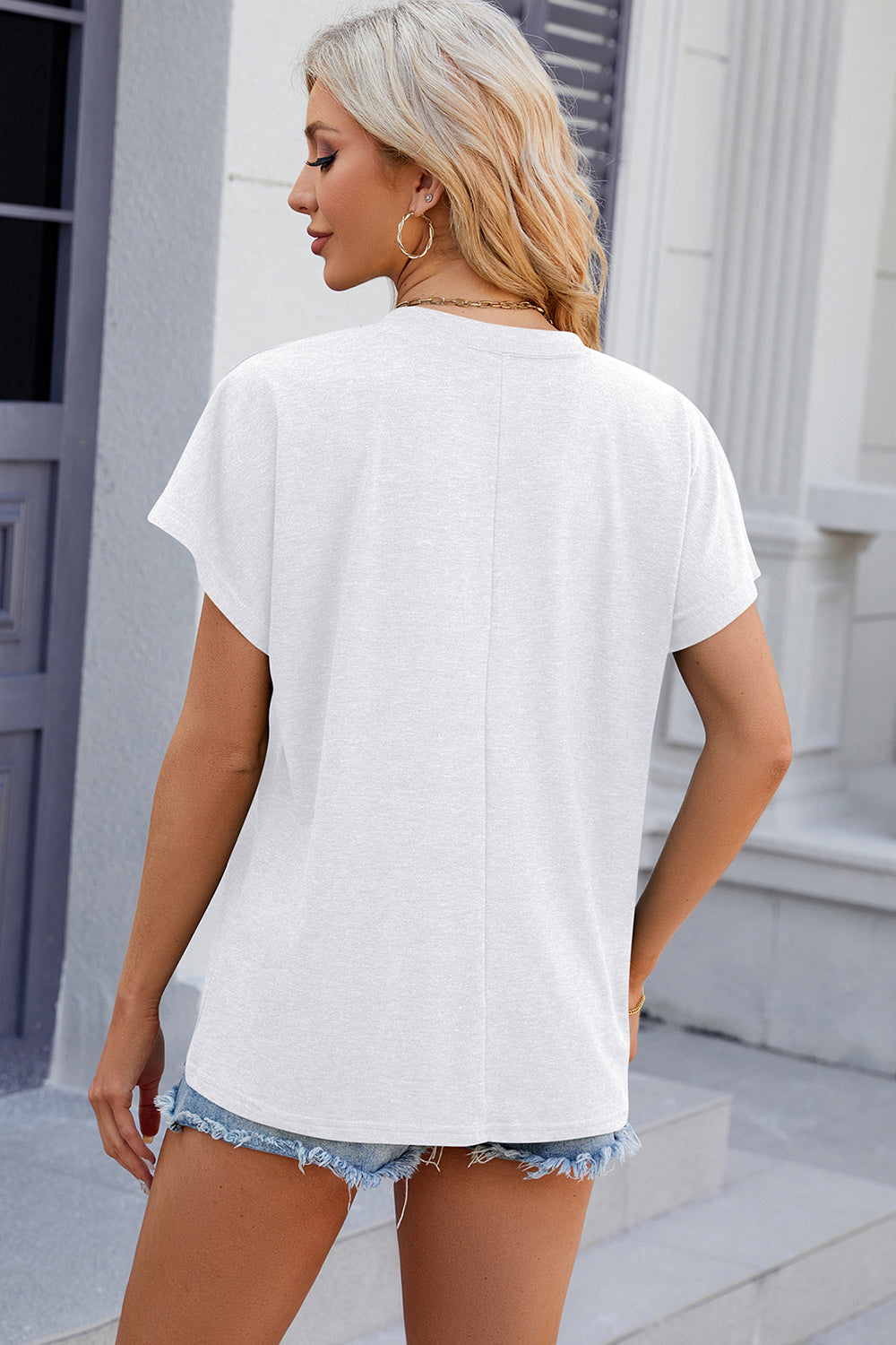 V-Neck Short Sleeve T-Shirt - Siennasass