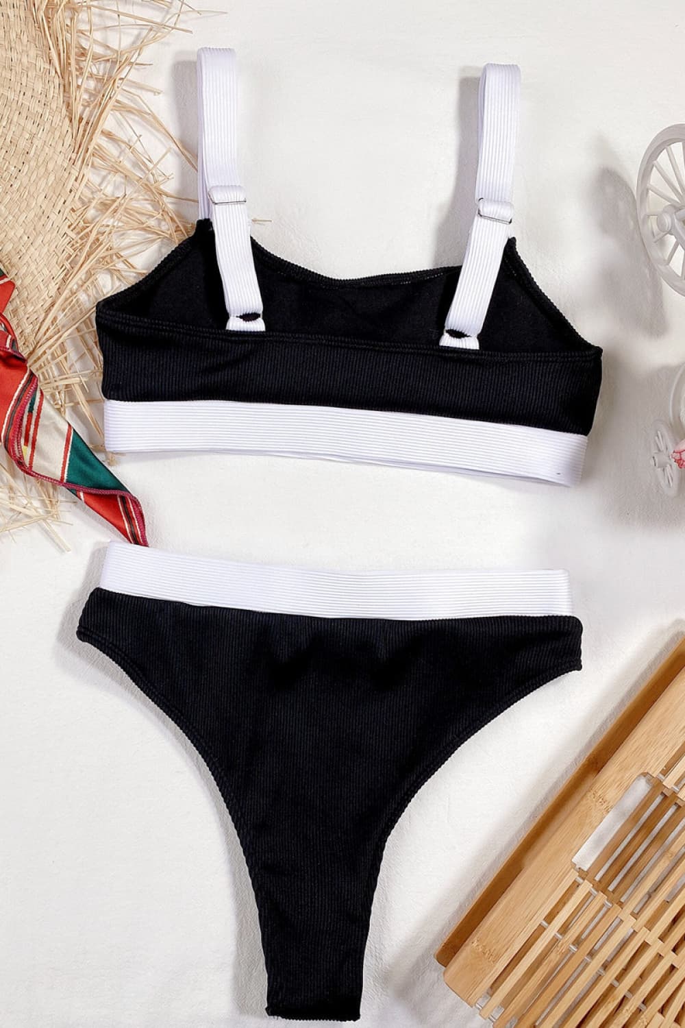 Color Block Scoop Neck Bikini Set - Siennasass