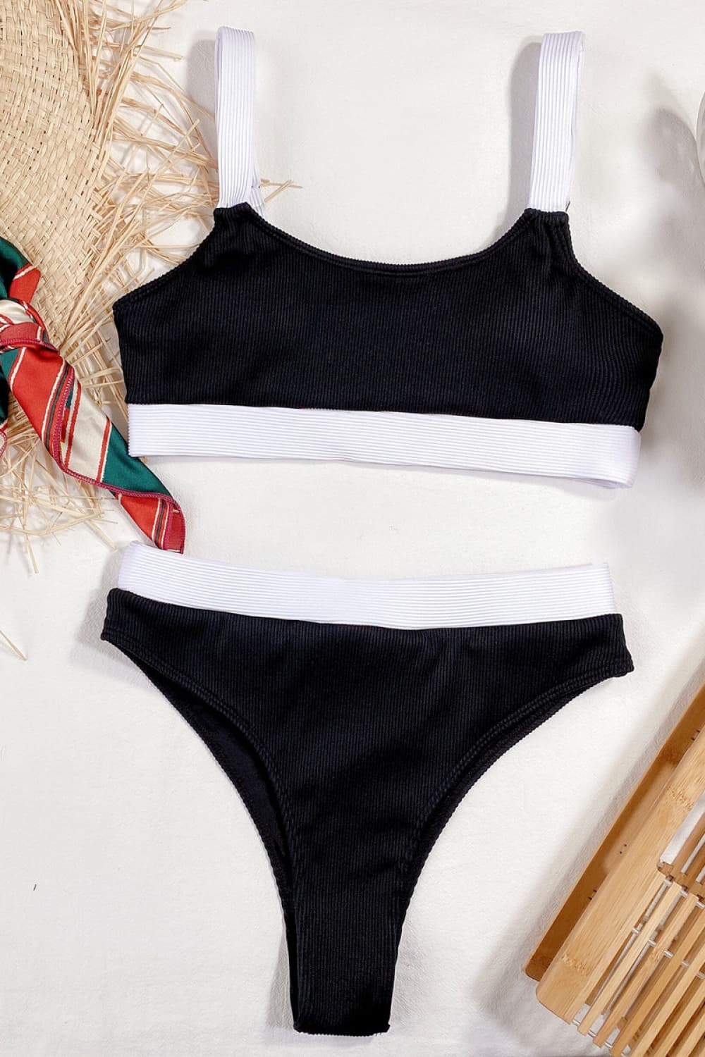 Color Block Scoop Neck Bikini Set - Siennasass