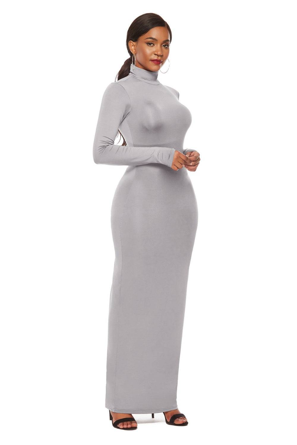 Schmales Maxikleid mit Stehkragen und langen Ärmeln