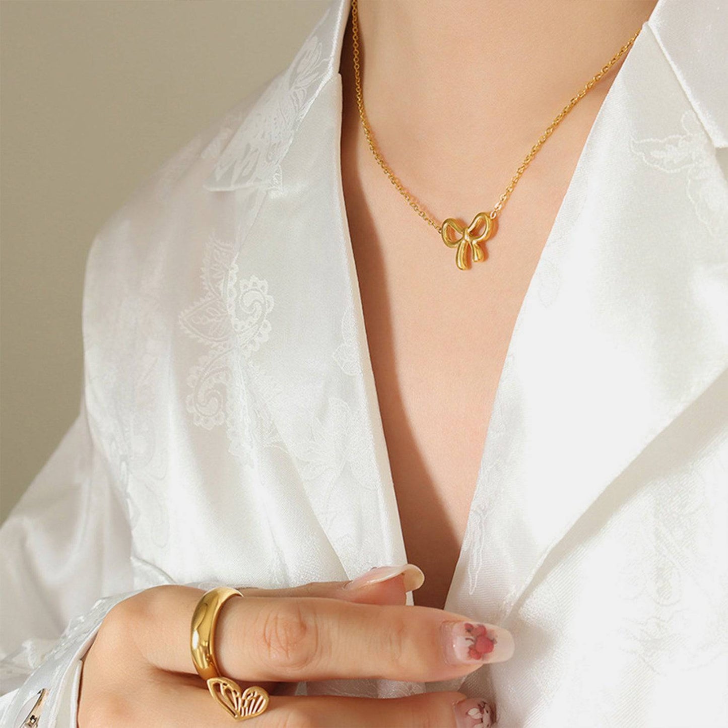 Gold-Plated Titanium Steel Bow Pendant Necklace - Siennasass
