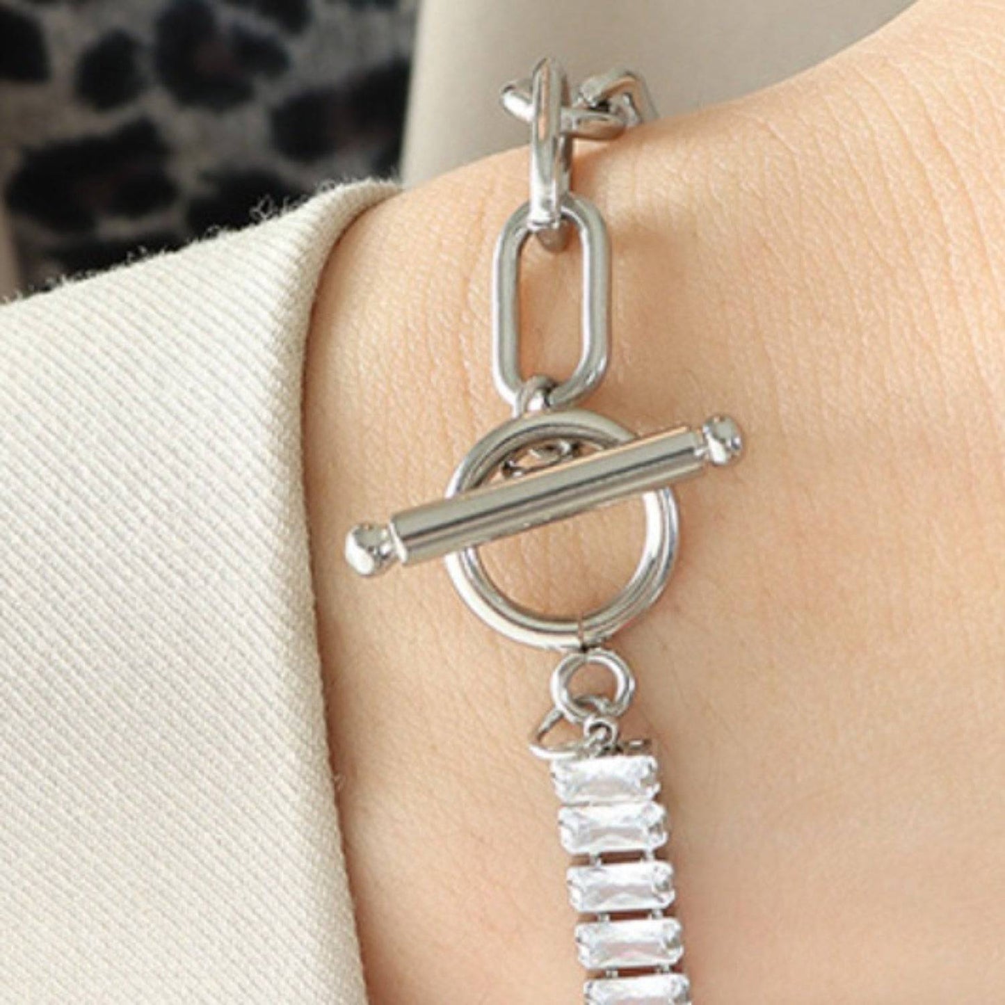 Zircon Titanium Steel Closure Bracelet - Siennasass