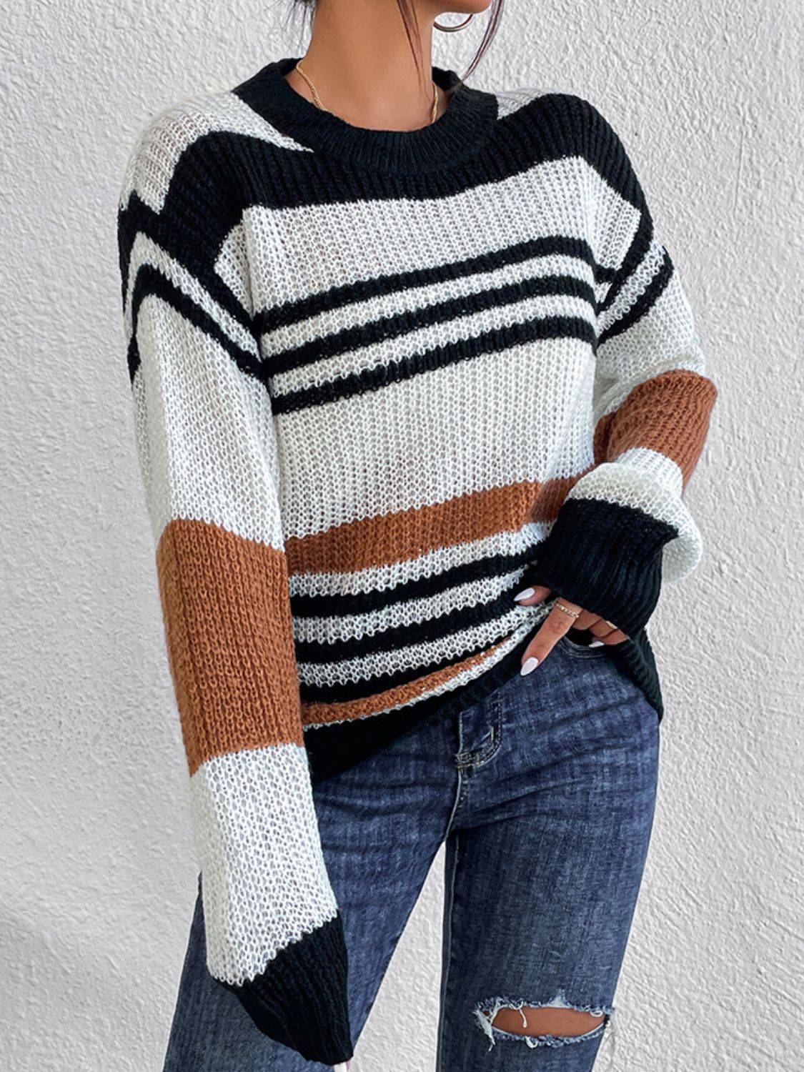 Pullover mit Rundhalsausschnitt und langen Ärmeln und Kontraststreifen