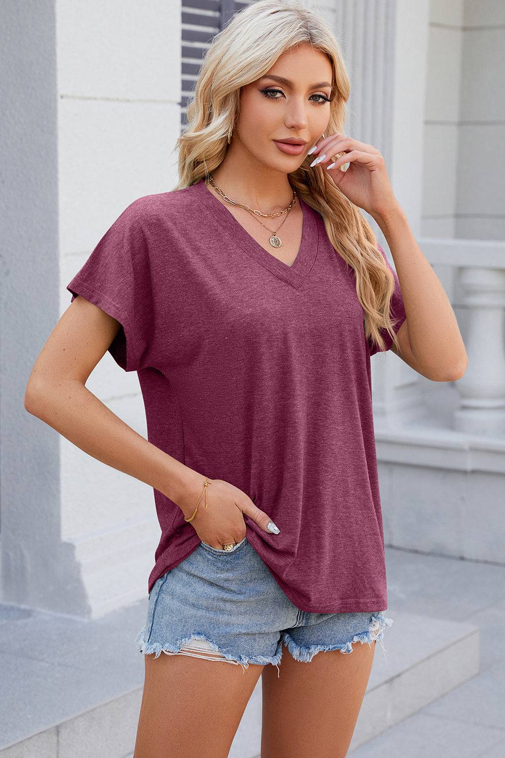 V-Neck Short Sleeve T-Shirt - Siennasass