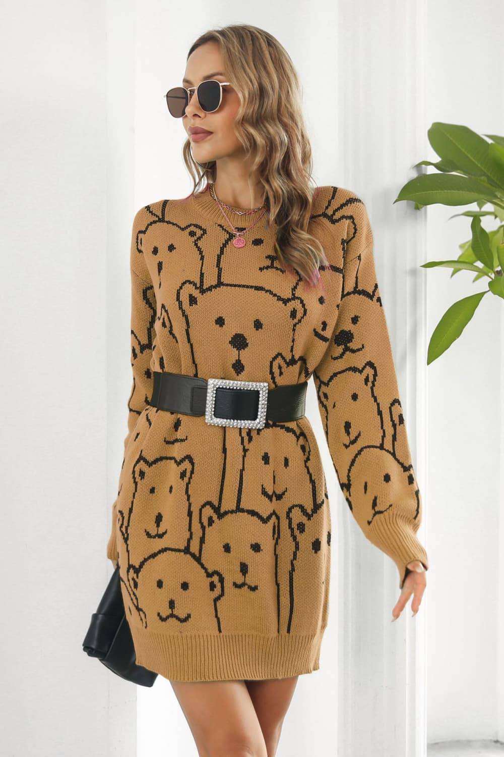 Pulloverkleid mit Rundhalsausschnitt und Bärenmuster