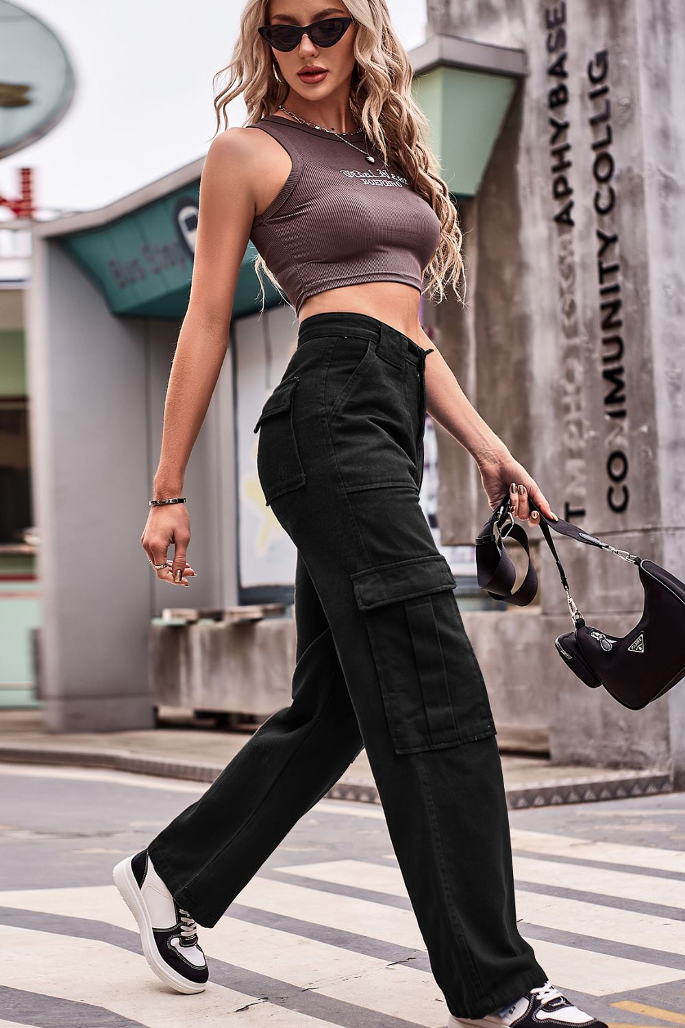 Buttoned High Waist Loose Fit Jeans - Siennasass