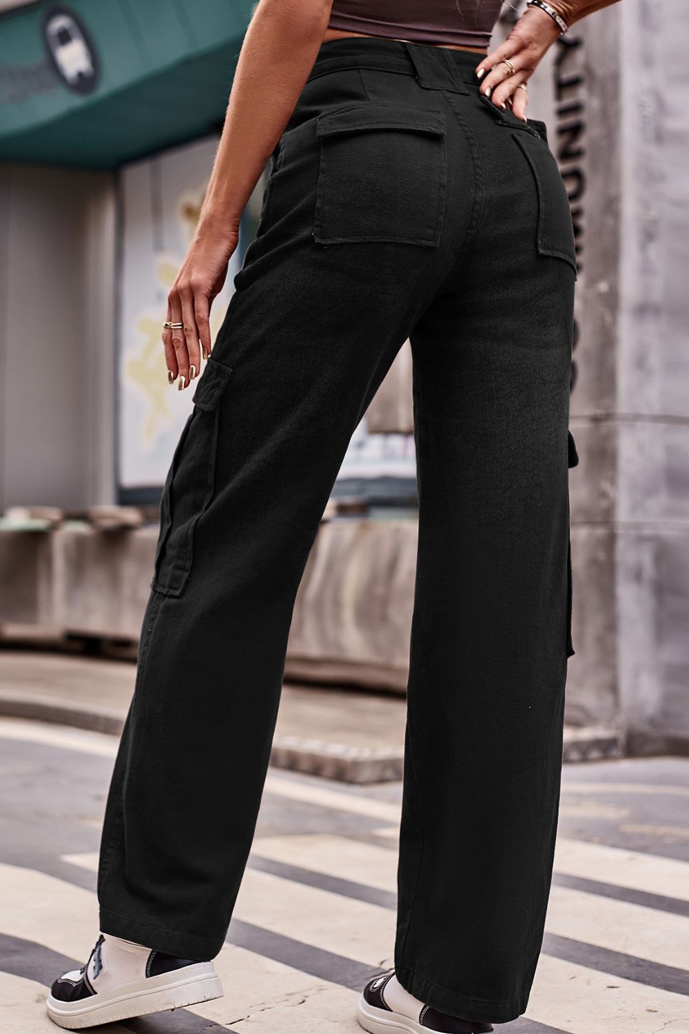 Buttoned High Waist Loose Fit Jeans - Siennasass