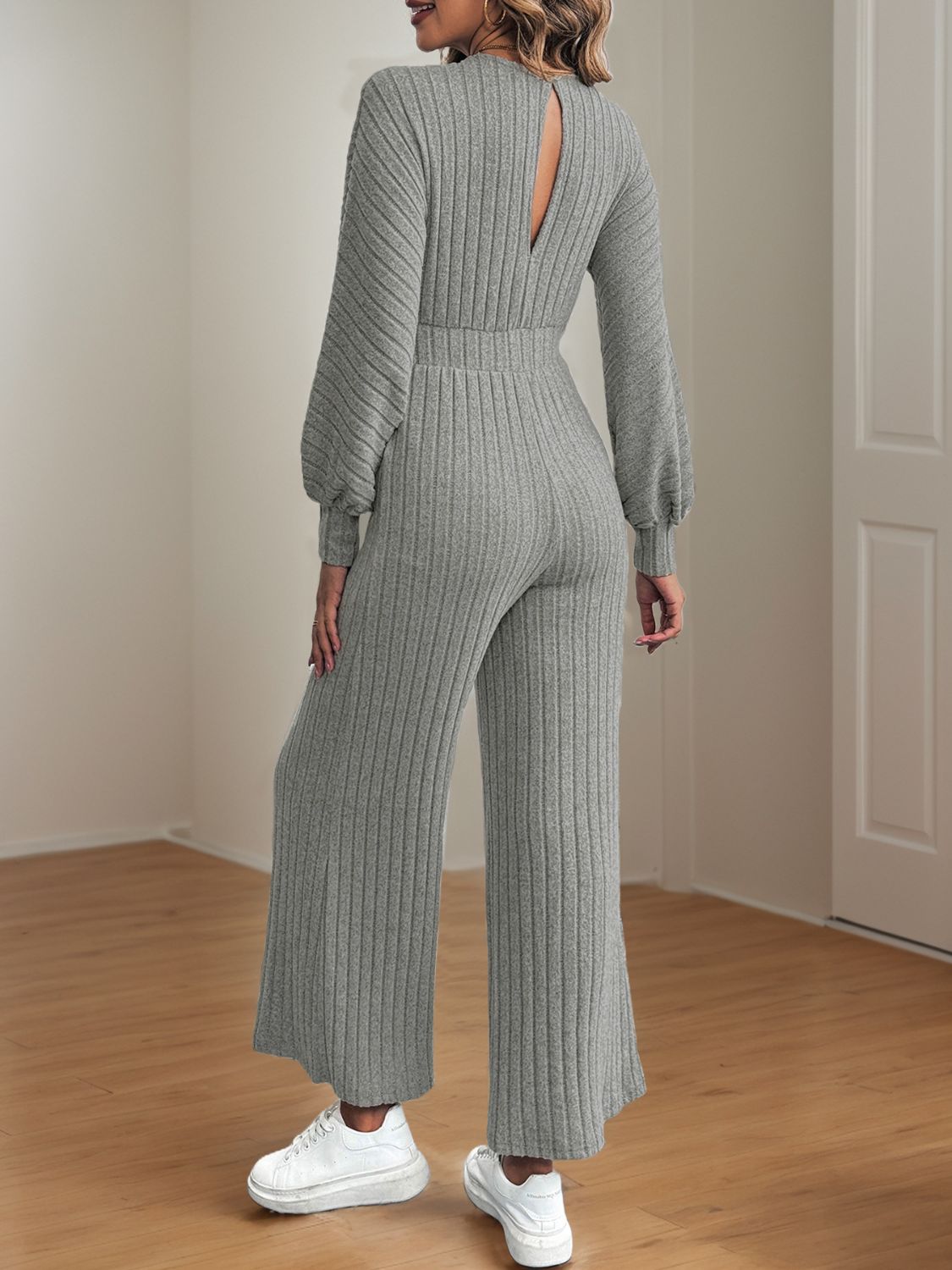 V-Neck Long Sleeve Wide Leg Jumpsuit - Siennasass