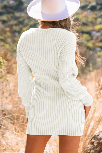 Pulloverkleid mit Zopfmuster und Laternenärmeln