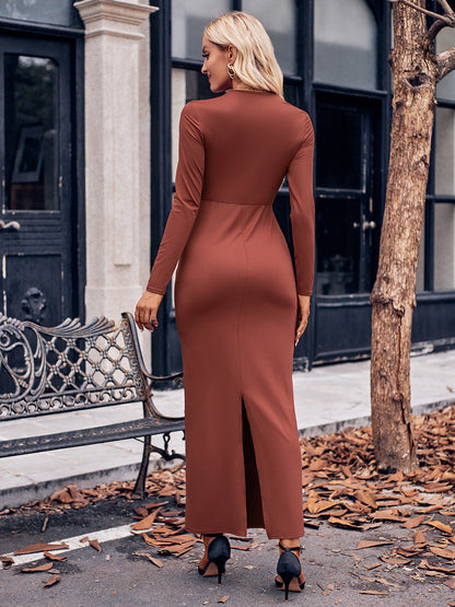 Geschlitztes, verdrehtes, langärmliges Surplice-Kleid