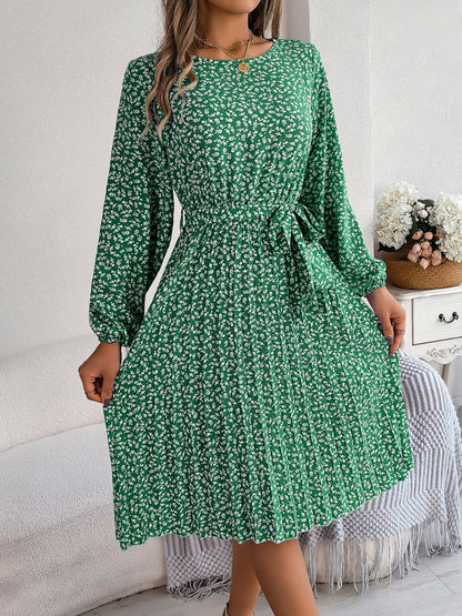 Ditsy Floral Tie Waist Pleated Dress - Siennasass