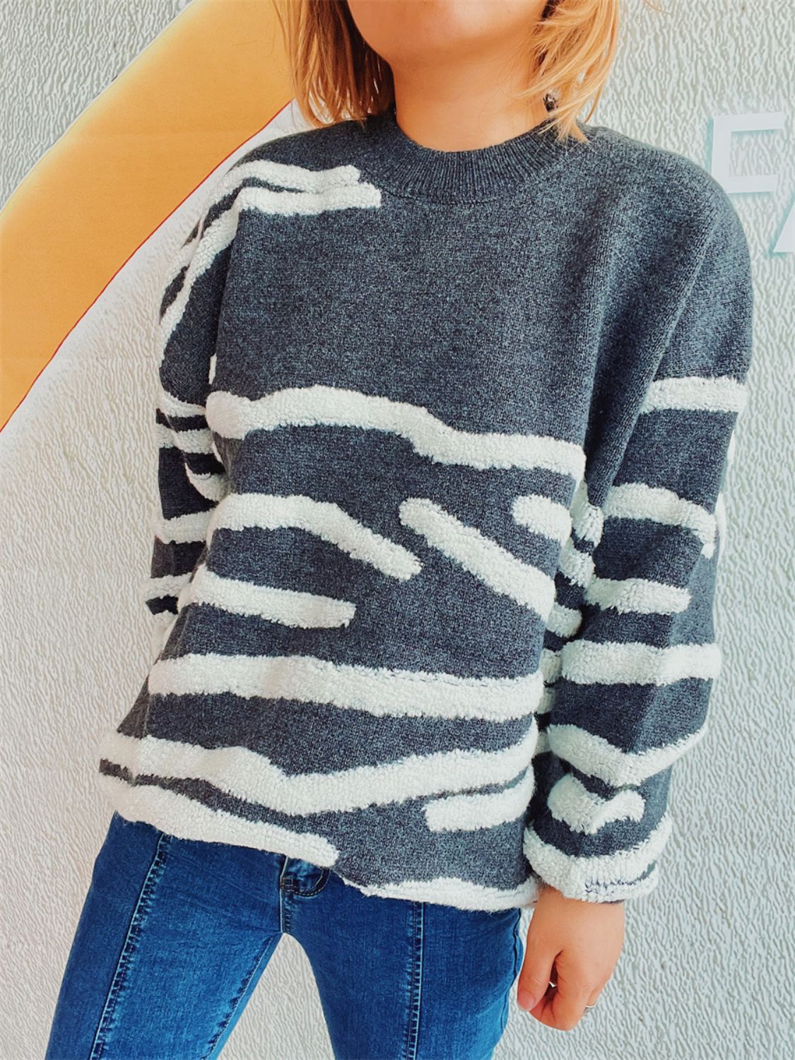 Contrast Round Neck Long Sleeve Sweater - Siennasass