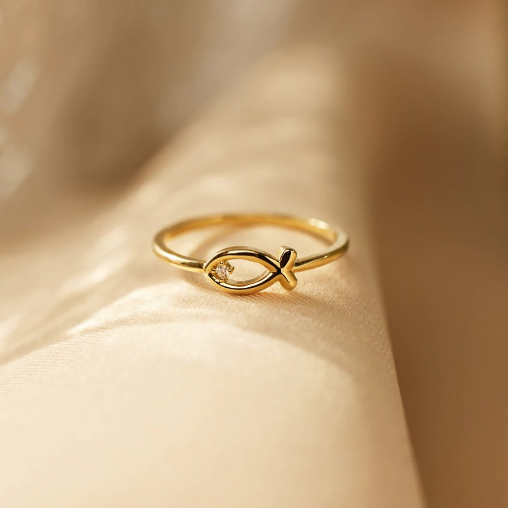 925 Sterling Silver Inlaid Zircon Fish Ring - Siennasass