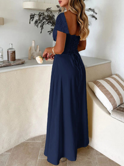 Devine Maxikleid mit Herzausschnitt und kurzen Ärmeln