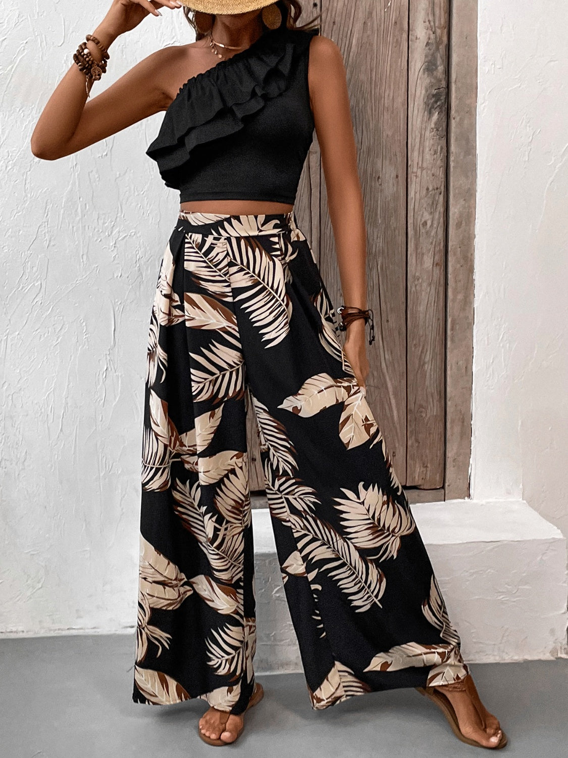 Ruffled Sleeveless Top and Printed Pants Set - Siennasass