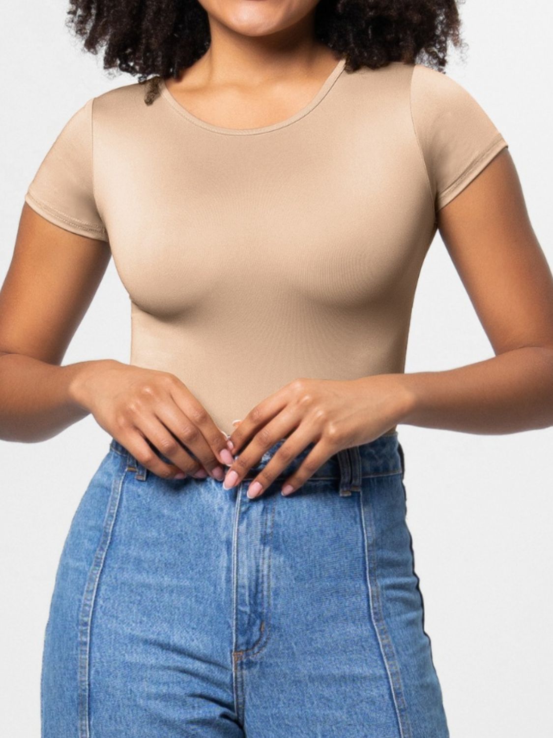 Full Size Round Neck Short Sleeve Bodysuit - Siennasass