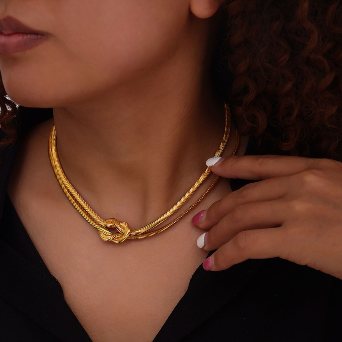 Titanium Steel Knot Necklace - Siennasass