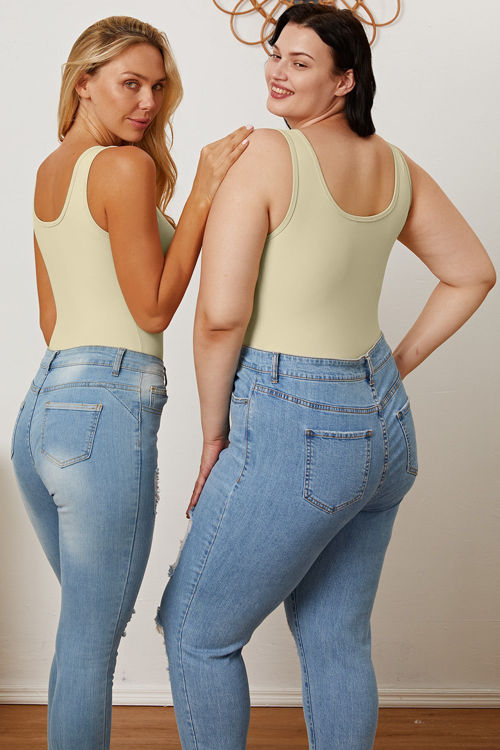 Basic Bae Full Size Square Neck Sleeveless Bodysuit - Siennasass