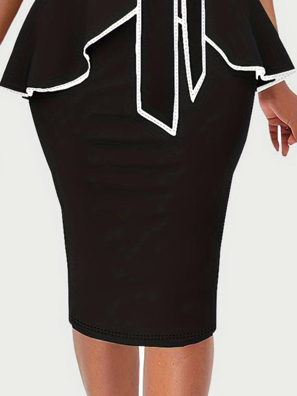 Plus Size Cutout Contrast Sleeveless Dress - Siennasass