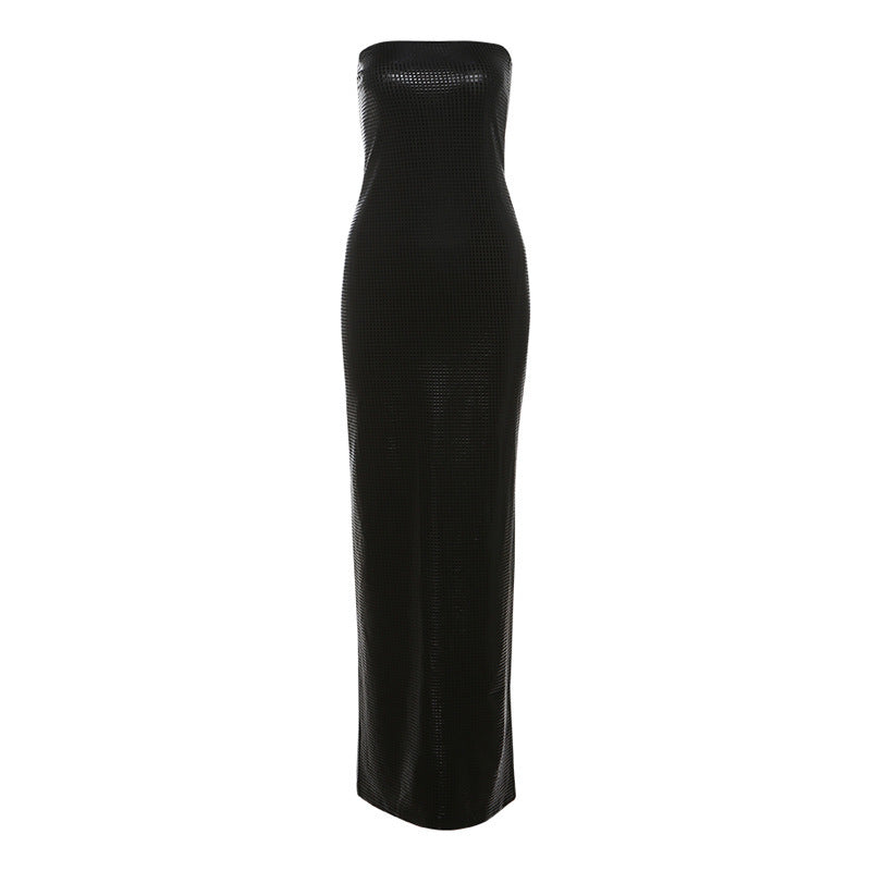 Anmutiges und modisches rückenfreies Slim Fit-Kleid mit Schlitz im Tube-Top