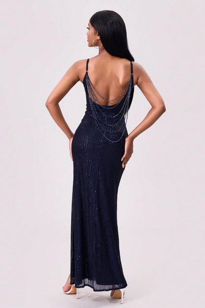 Rückenfreies Maxi-Cremekleid mit Schlitz und Pailletten