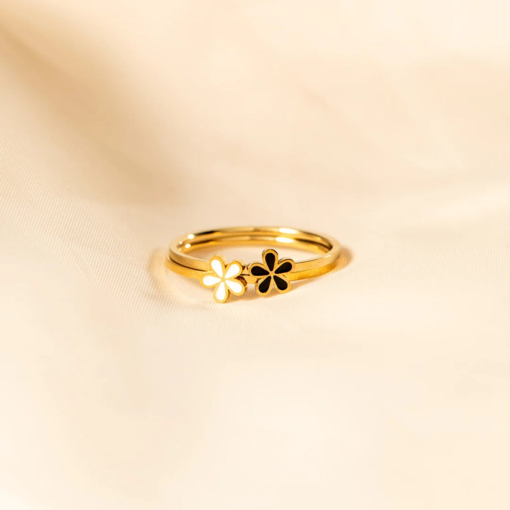 925 Sterling Silver Enamel Flower Ring - Siennasass