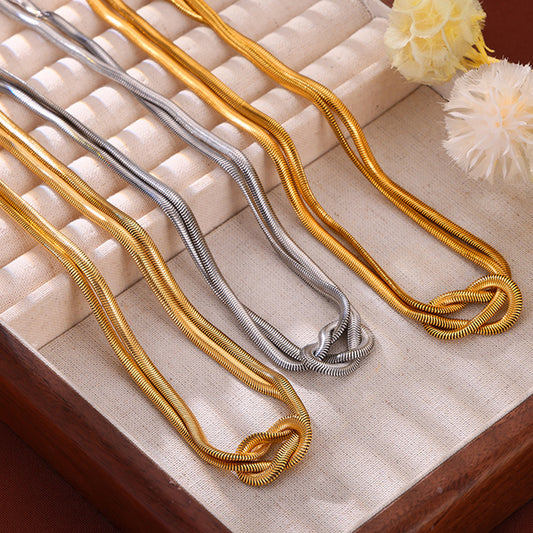 Titanium Steel Knot Necklace - Siennasass
