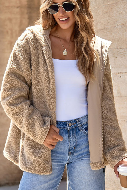 Fleecejacke mit Reißverschluss und Kapuze und Kordelzug