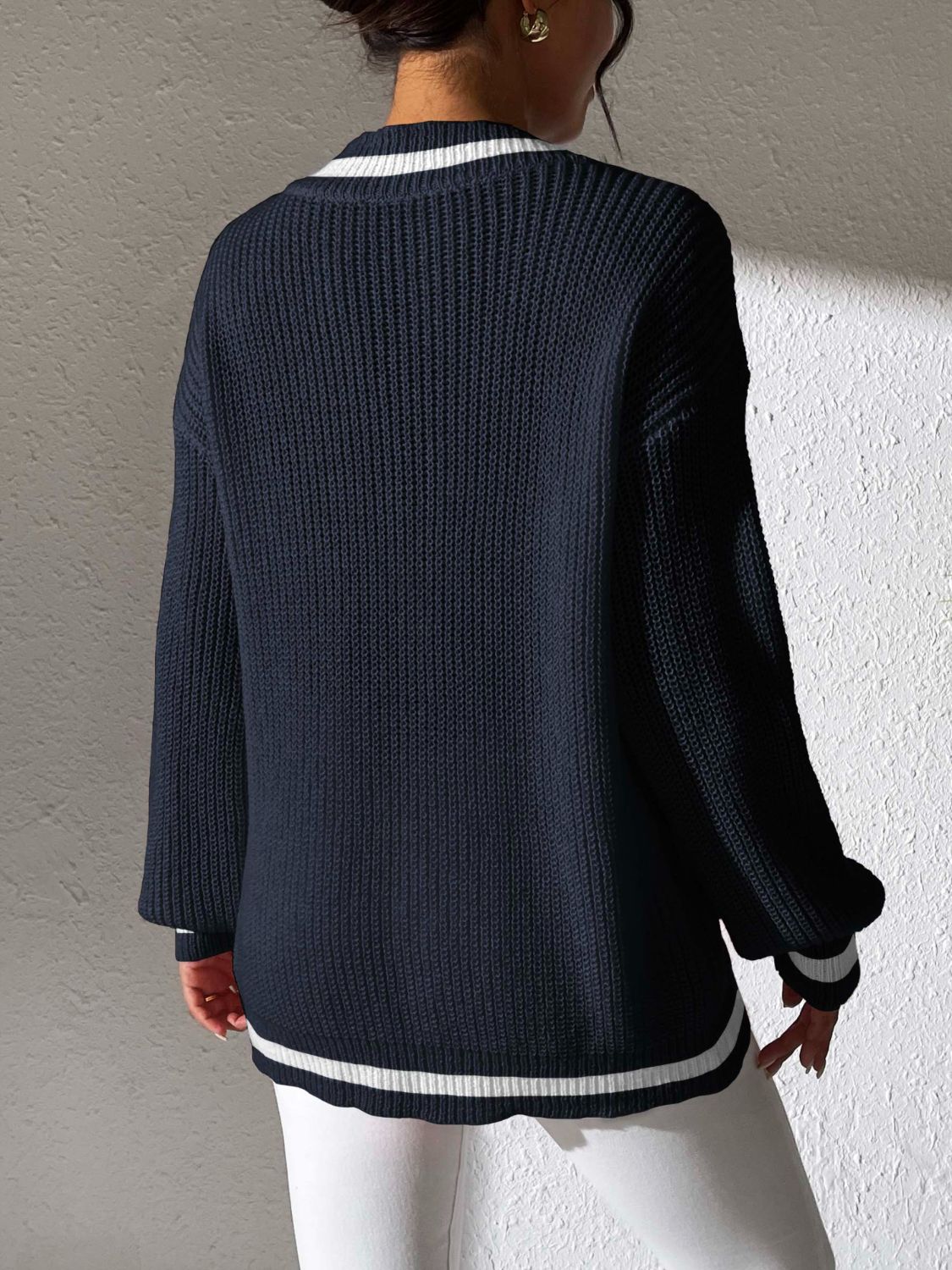 Contrast Trim V-Neck Long Sleeve Sweater - Siennasass