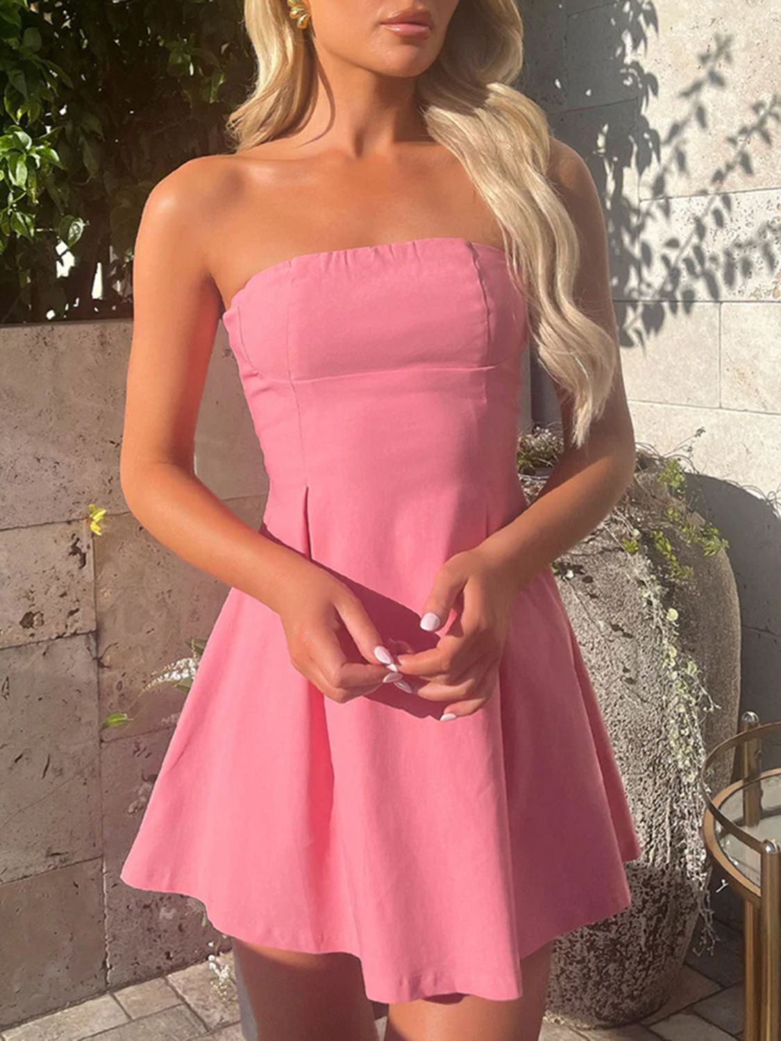 Devine Mini-Tube-Kleid mit Schleife hinten