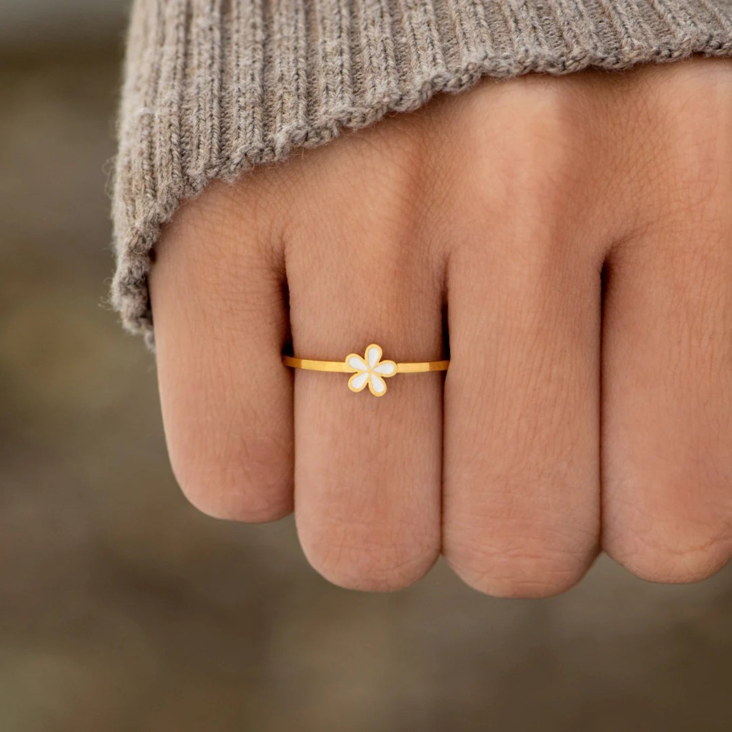 925 Sterling Silver Enamel Flower Ring - Siennasass