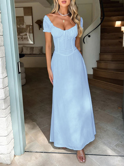 Devine Maxikleid mit Herzausschnitt und kurzen Ärmeln