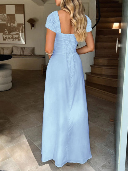 Devine Maxikleid mit Herzausschnitt und kurzen Ärmeln