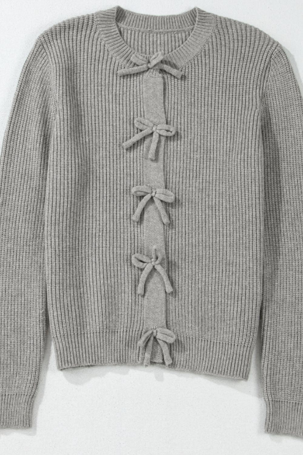 Strickjacke mit Rundhalsausschnitt und langen Ärmeln und Schleife