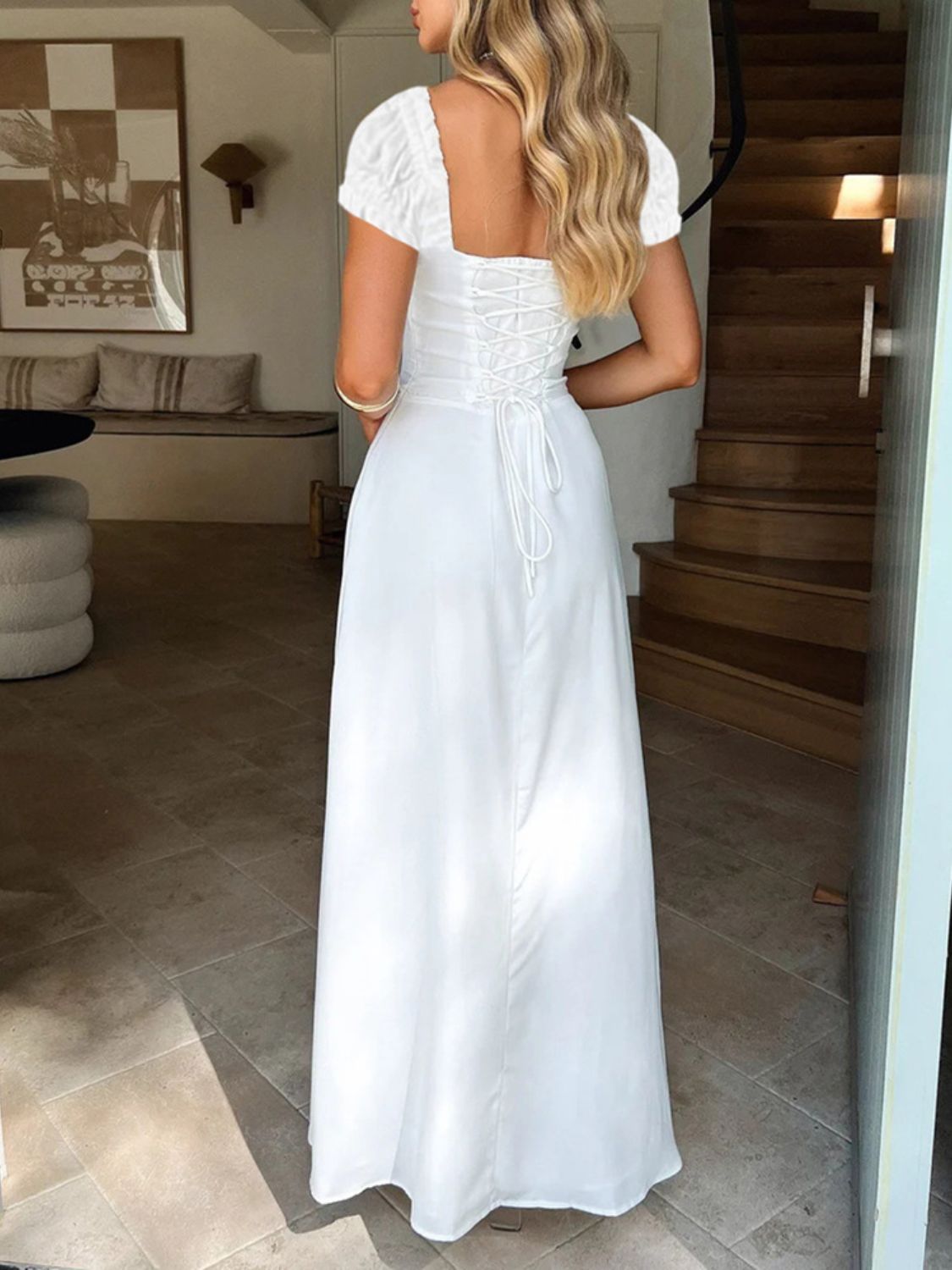 Devine Maxikleid mit Herzausschnitt und kurzen Ärmeln