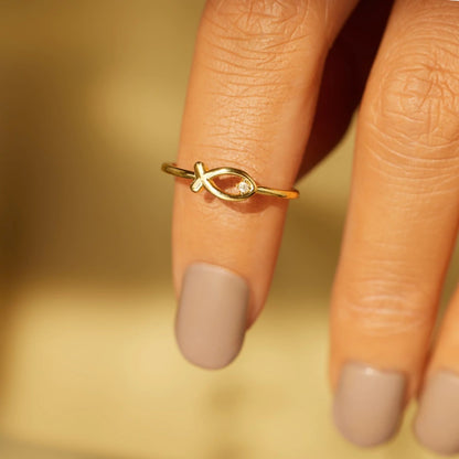 925 Sterling Silver Inlaid Zircon Fish Ring - Siennasass