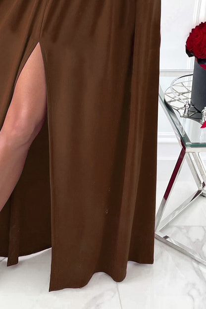 Langärmliges Maxikleid mit Schlitz und Überwurf