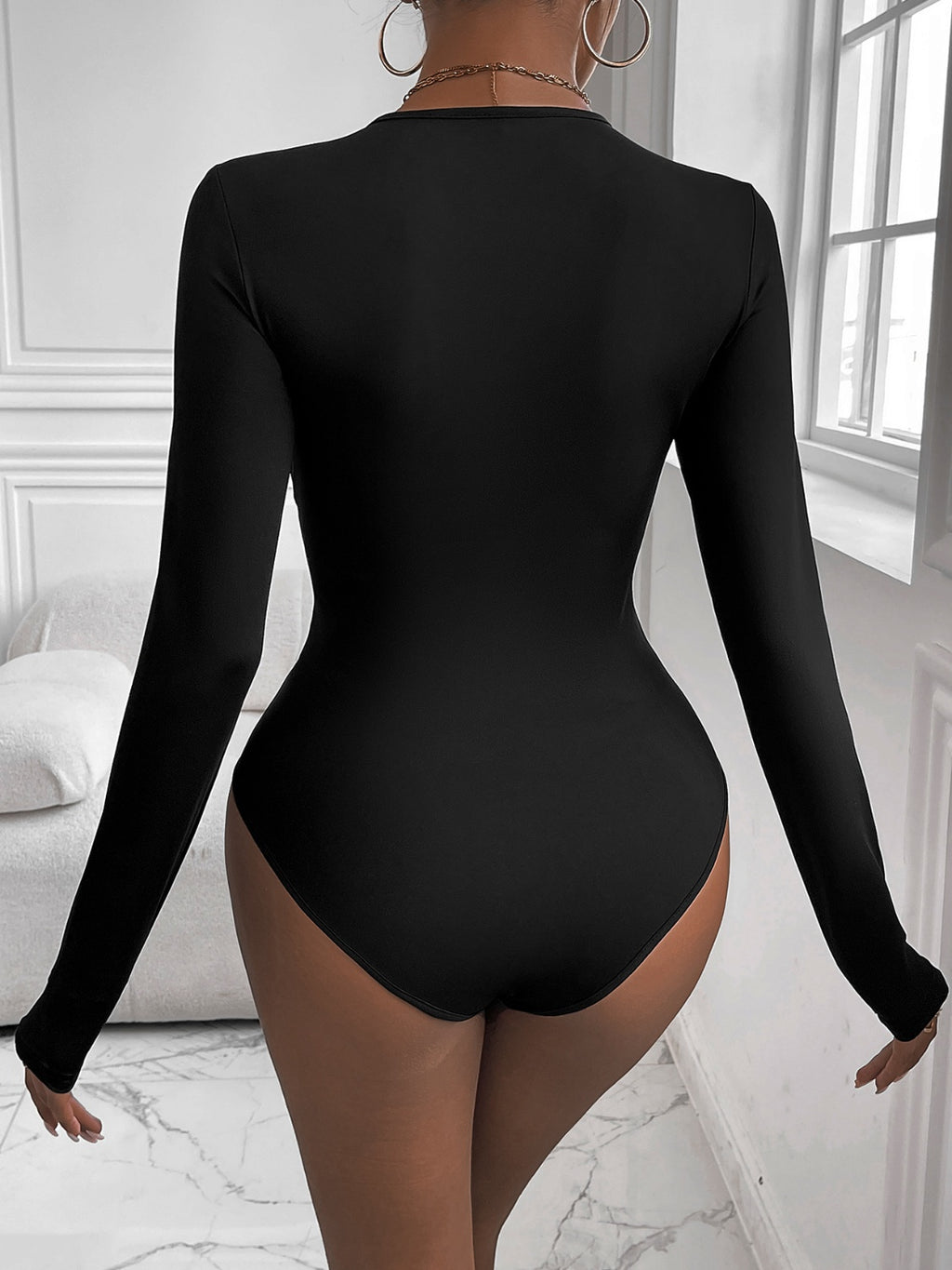 Twisted Round Neck Long Sleeve Bodysuit - Siennasass