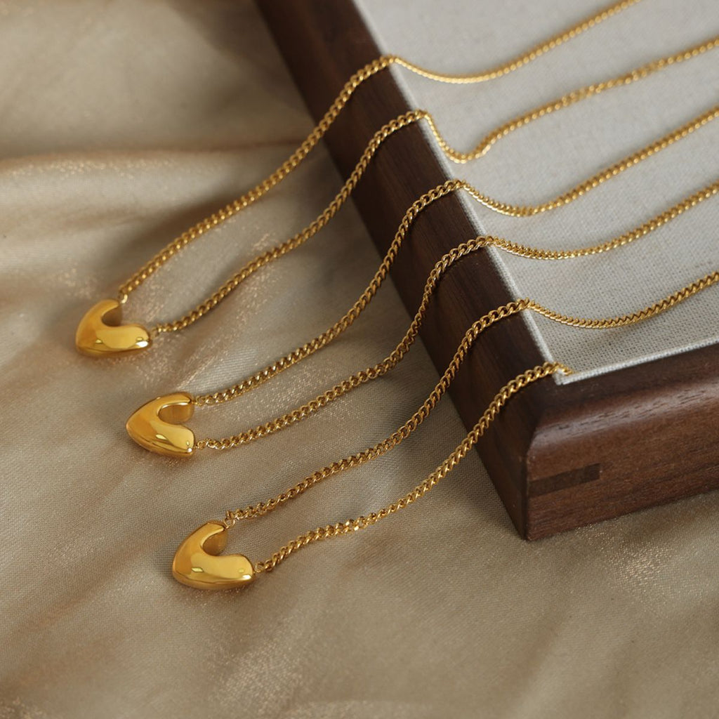 Gold-Plated Heart Pendant Necklace - Siennasass