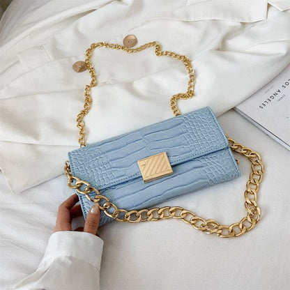 Modische Schultertasche mit Kette