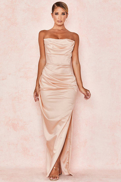 Knielanges Kleid mit Schlitz und Satin-Tube-Top